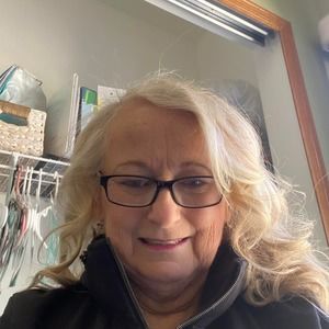 Meet your Posher, Marilyn